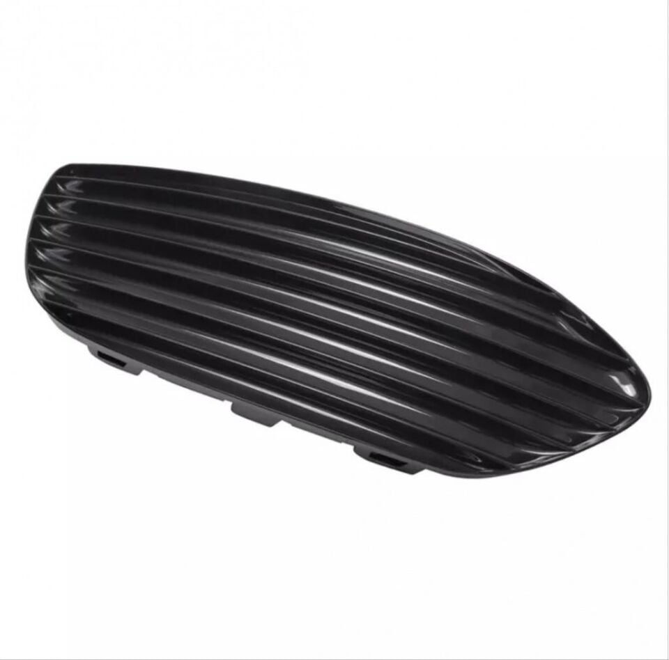 Tampon Izgarası W205 Ön Sol (Kapalı) -Luxury- 2058851523