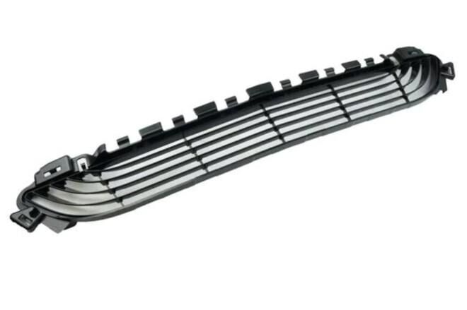 Tampon Izgarası W205 Ön Orta -Luxury- 2014-18 2058852023