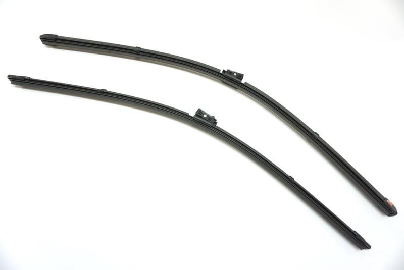 Silecek Takımı W213 C238 Ön 600-550 mm