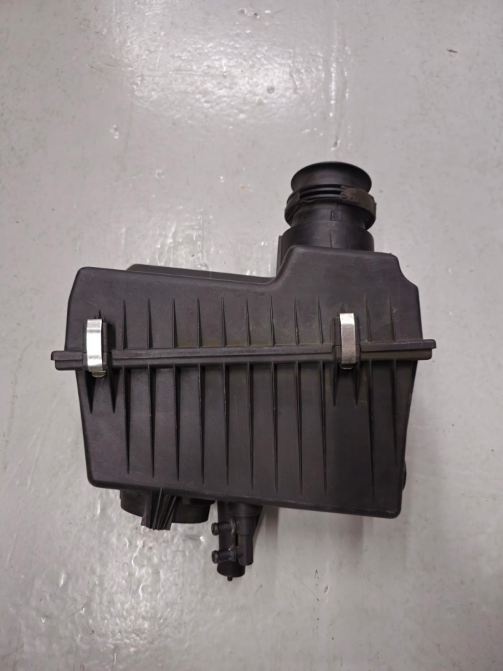 Hava Filtre Kazanı E34 520i Çıkma (M50) 13711735343