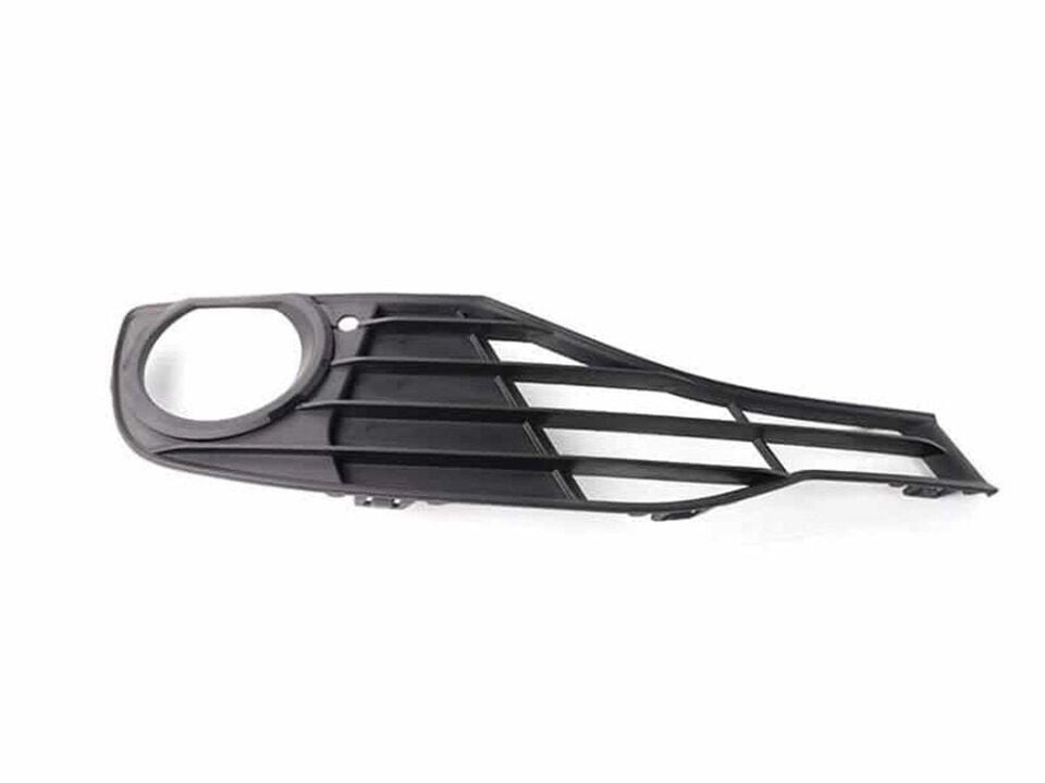 Tampon Izgarası F30 Ön Sağ Kapalı 51117255370