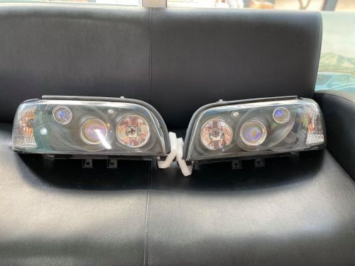 Far Komple W202 Sol Sinyalli Projektörlü Siyah