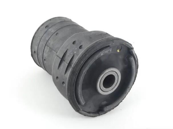 TRAVES TAKOZU ARKA E39