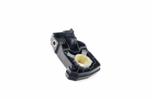 Radyatör Braketi F10+Lci F01+Lci Alt Sağ 17117575248