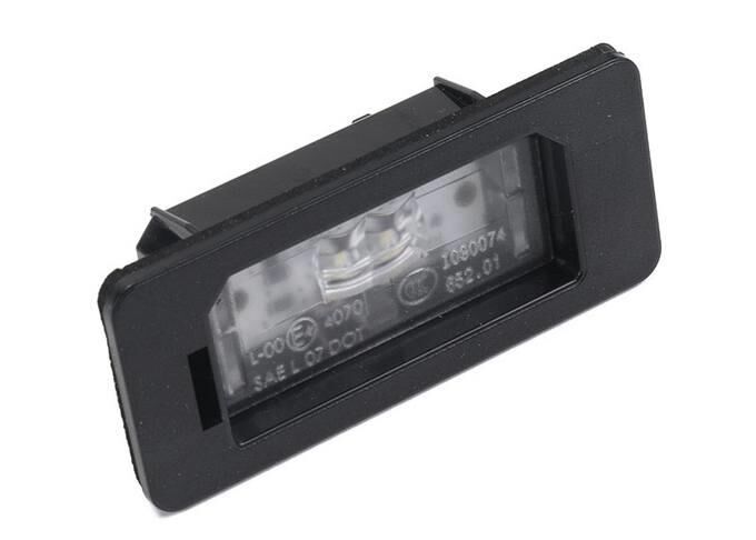 Plaka Lambası E71-82-84-90 F10-25-30 Ledli