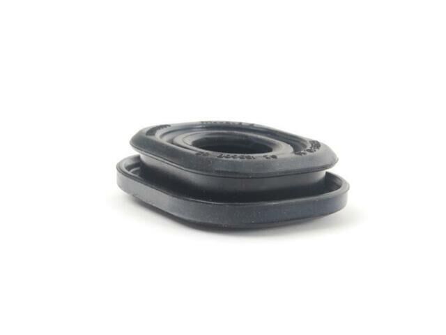 Radyatör Üst Bağlantı Lastiği F10 F01 F25 17117602064