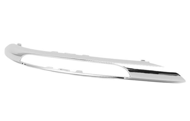 Gündüz Sis Far Çerçevesi W204 Ön Sağ (Krom) -Amg-  2048853074