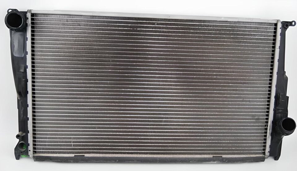 RADYATÖR E87 90 92 93